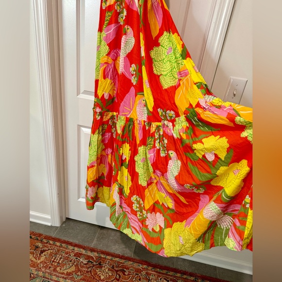 Brand New W/O Tag
FARM Rio Floral Maxi Dress 
Size- XL
Color-Yellow/Orange/Green - Picture 6 of 9